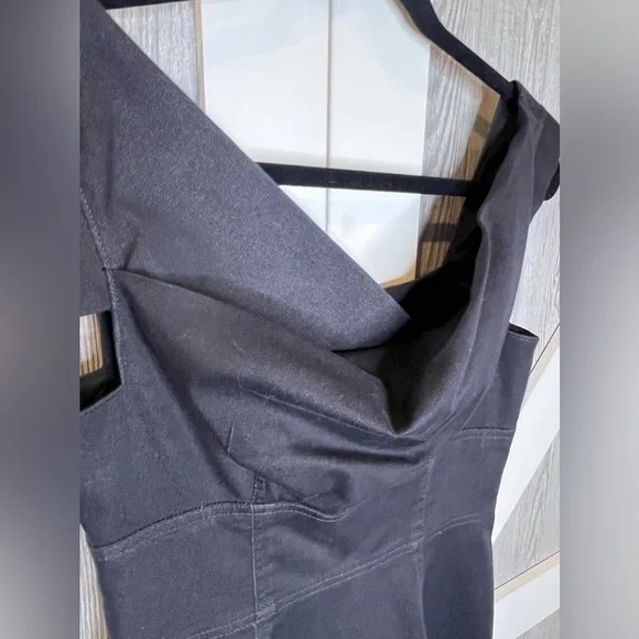 017. Maggy London Black Draped Bust Dress Size 4 - Picture 4 of 9